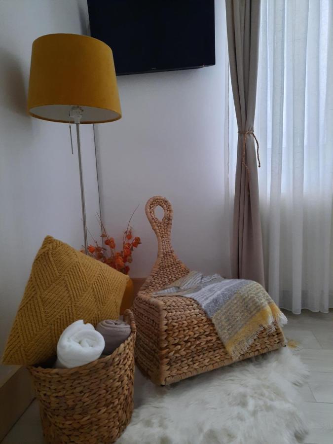 Cocooning In A Lovely Mountain Suite - Two Azuga Extérieur photo